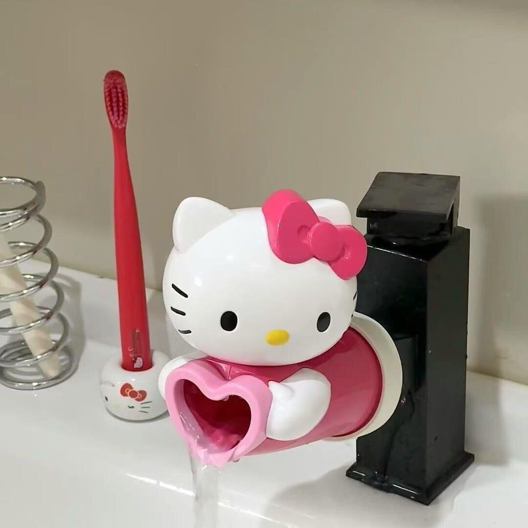 Hello Kitty Heart Shaped Fauce - Home Goods Bathroom Accessories reseña y precio