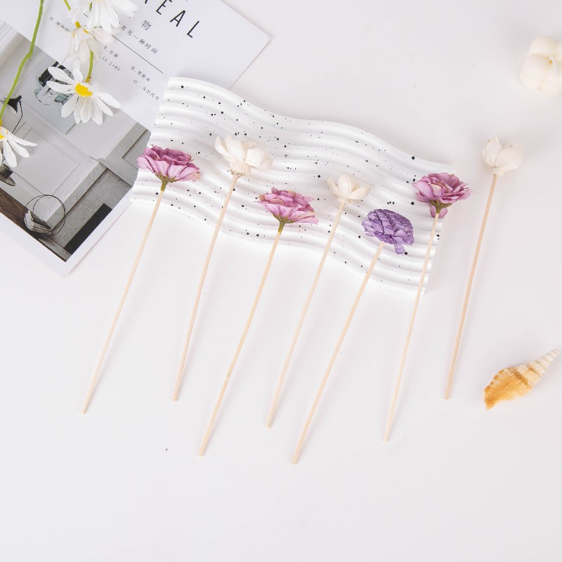 Rattan Sticks and Sola Flowers - Home One Bathroom Accessories reseña y precio